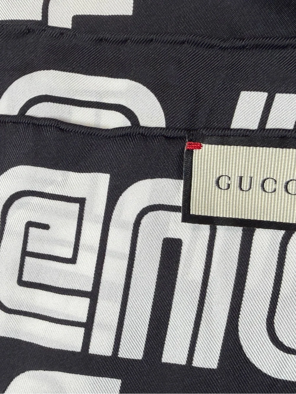 Gucci Black Guccy Bugs Bunny Scarf Silk NWT
